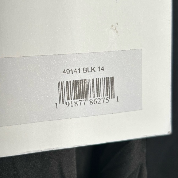 IEENA FOR MAC DUGGAL 49141 
High Low One Shoulder Flowy Gown - Picture 6 of 6